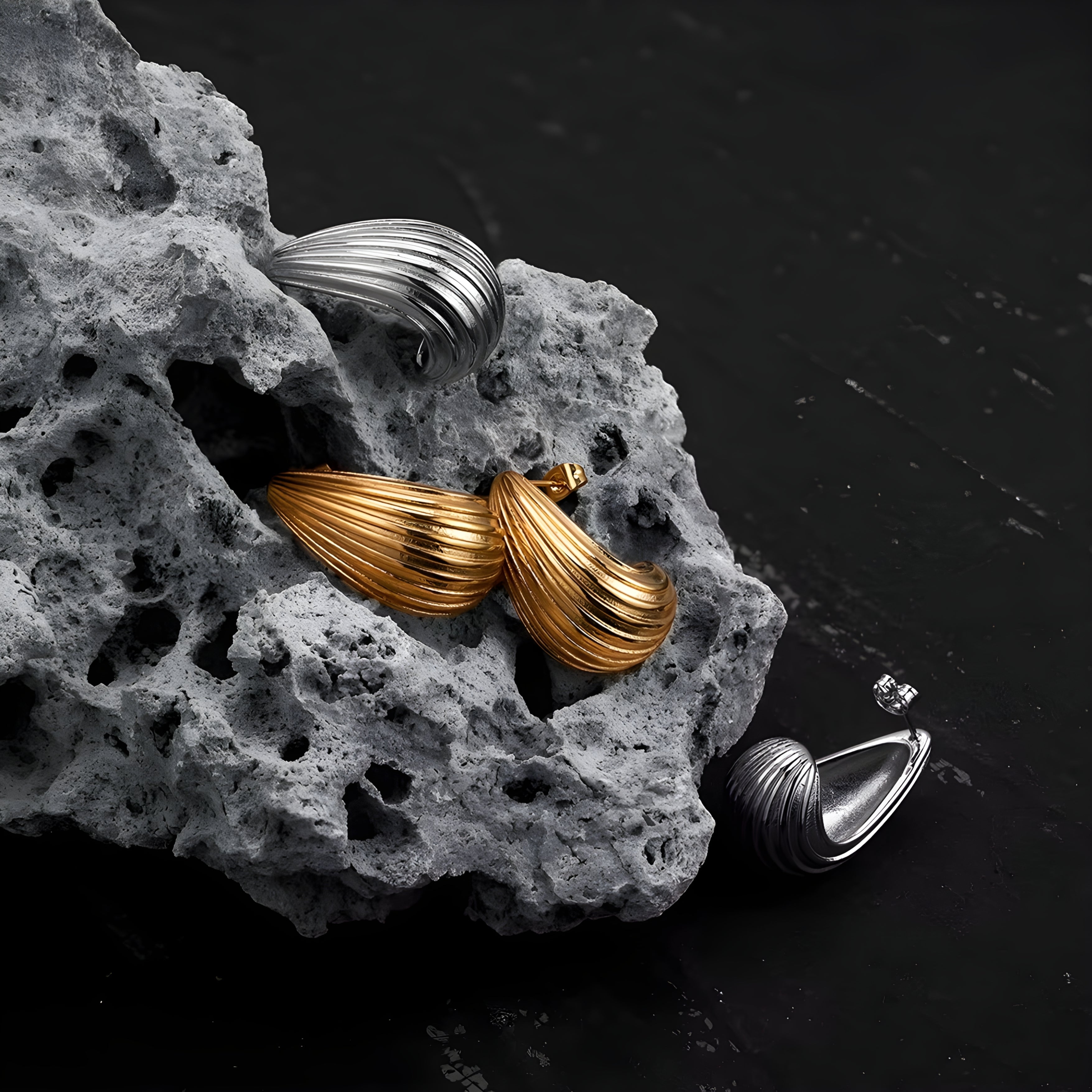 Aurea Twilight Gold Earrings
