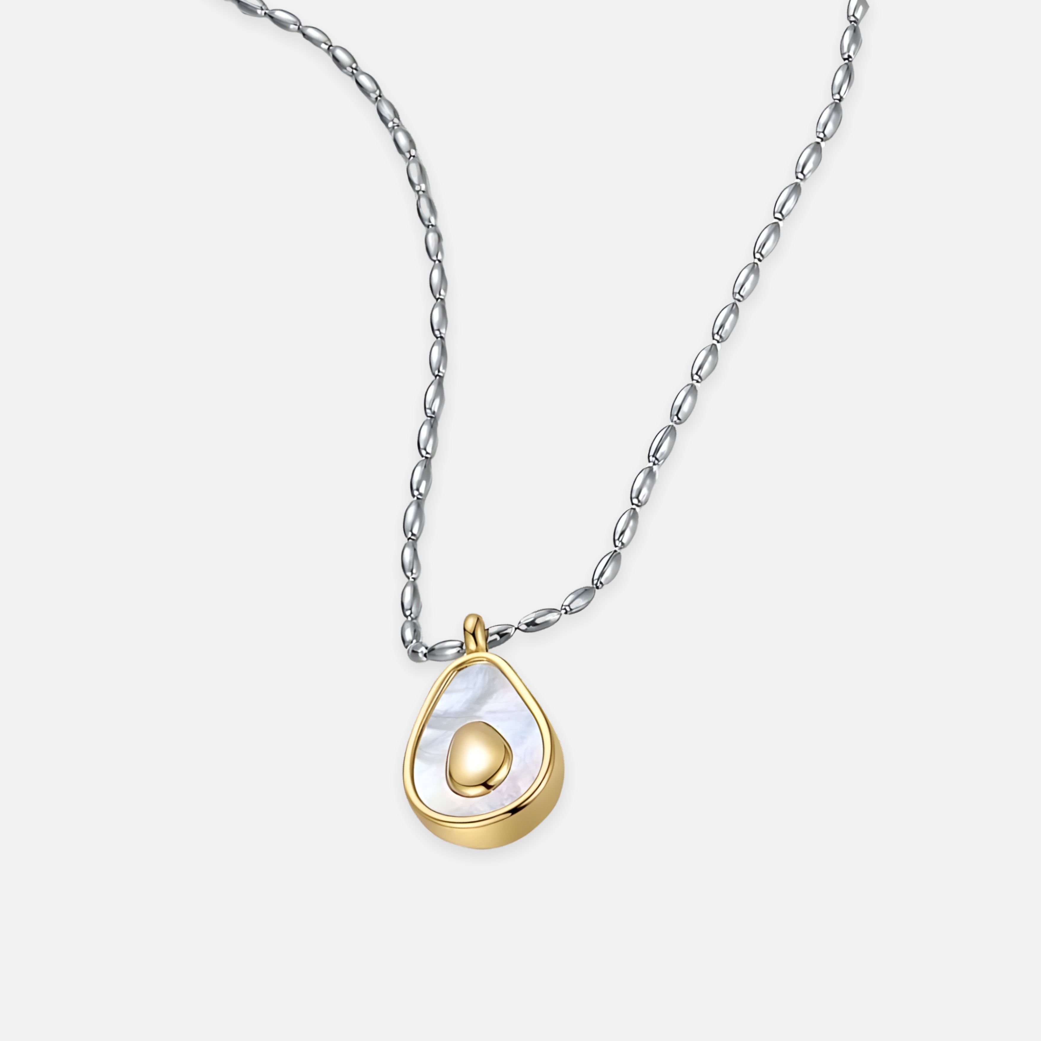 Avya Necklace