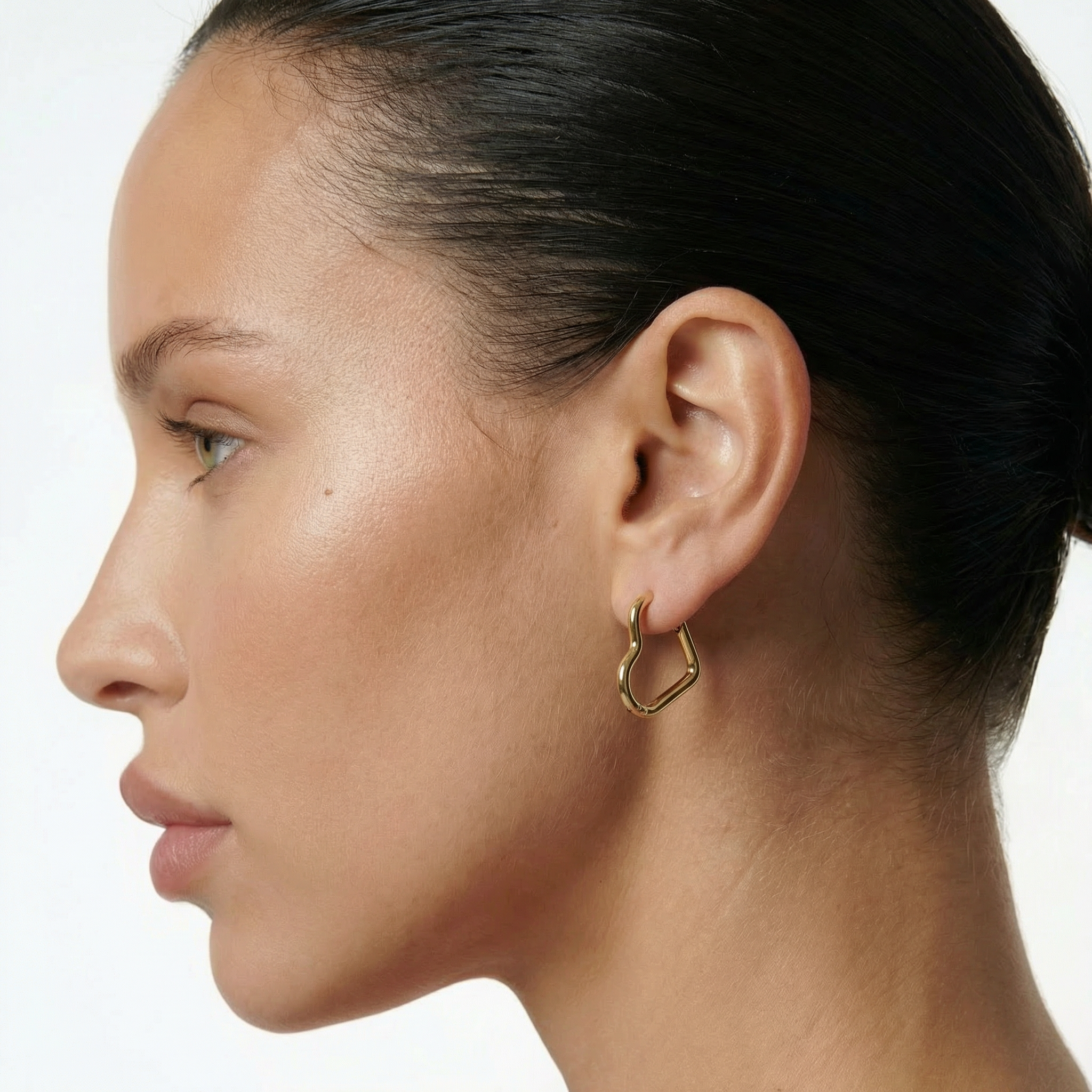 Elara Heart Earrings