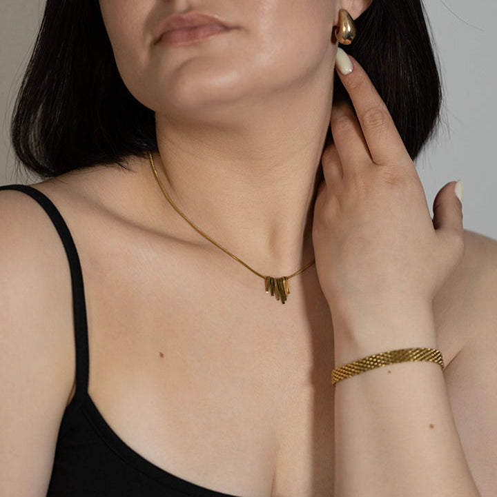 Veil Necklace