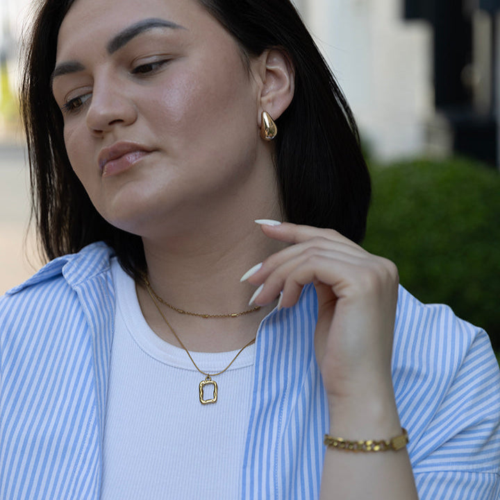 Pivot Necklace