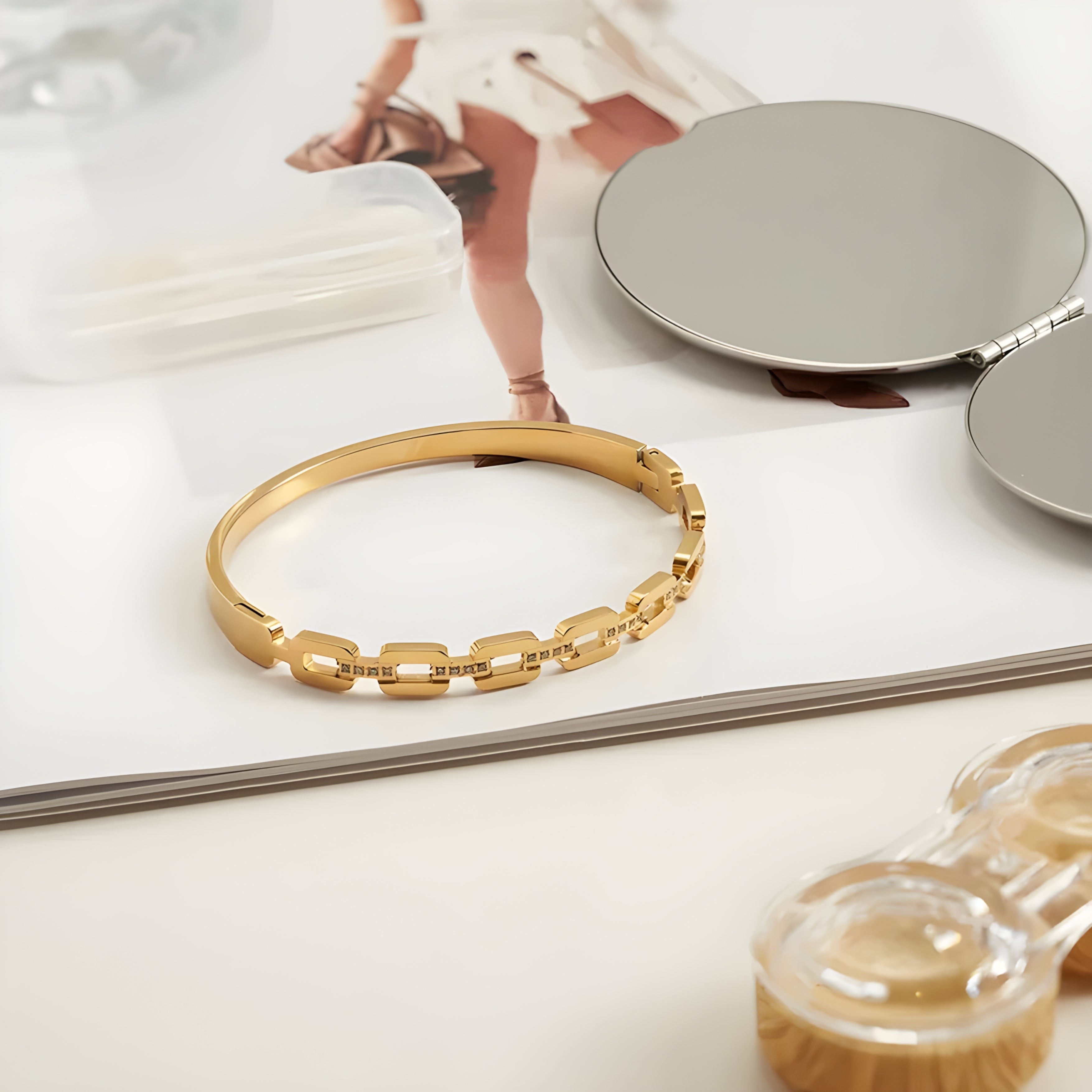 Gleam Gold Bracelet