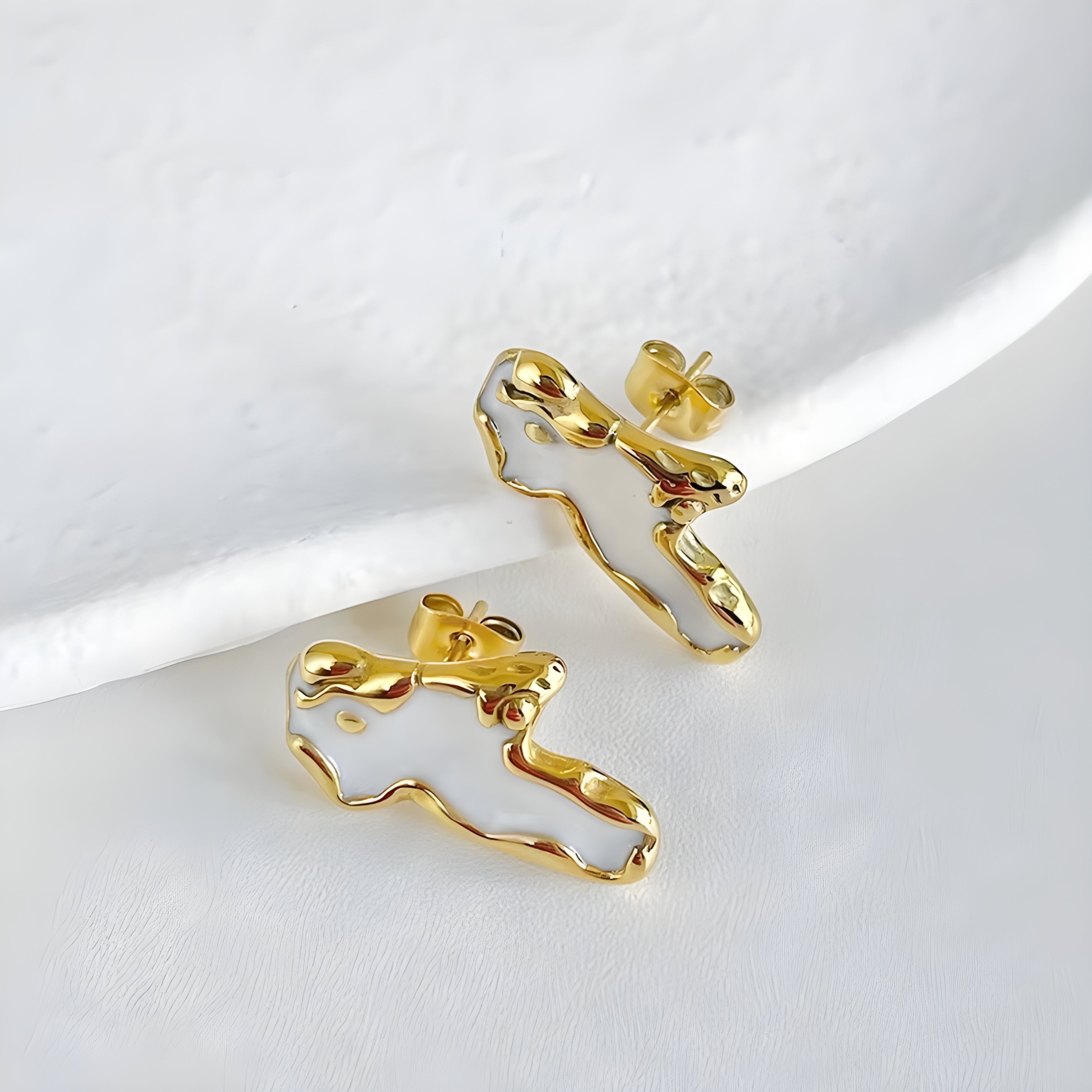 Mira Cloud Earrings