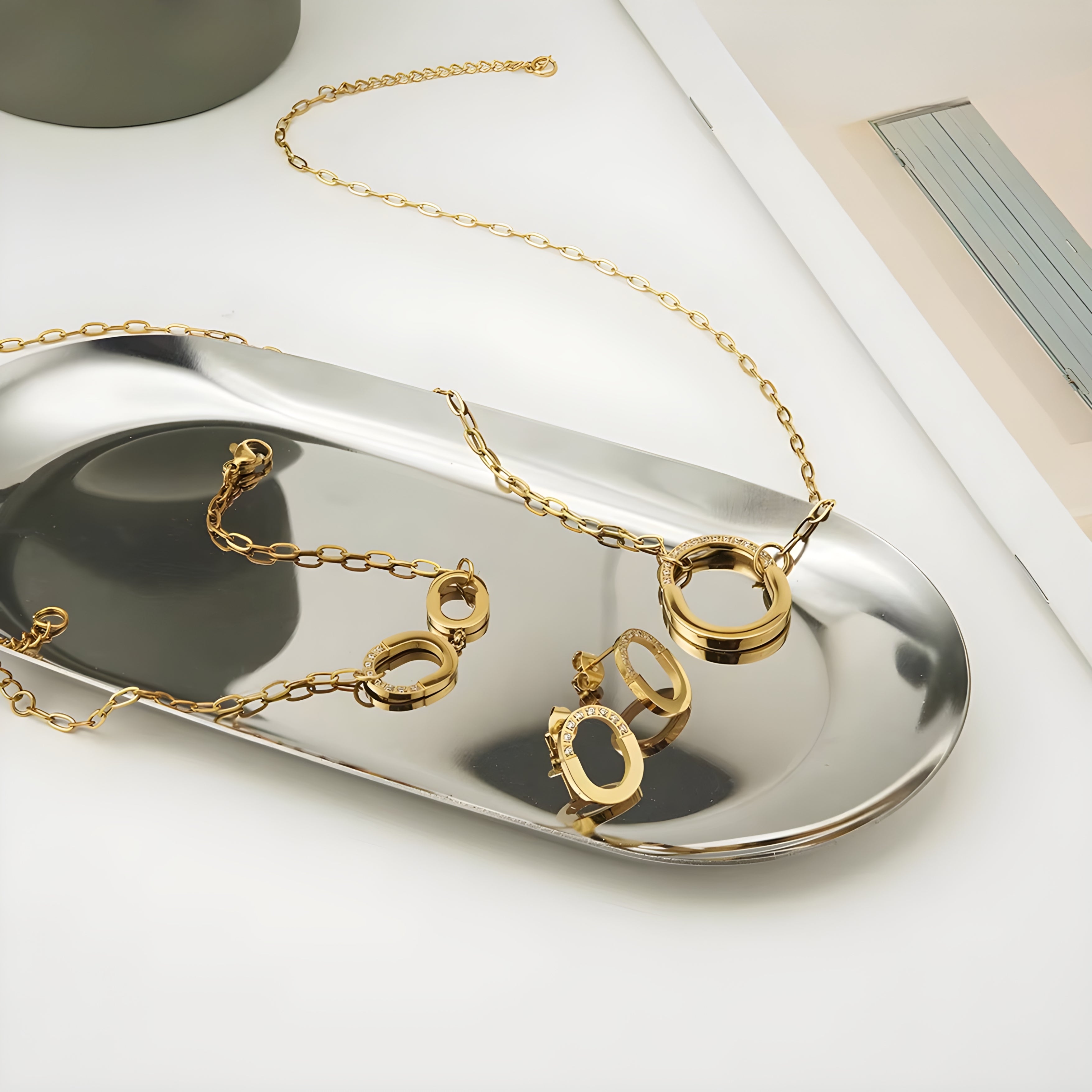Eluna Earrings