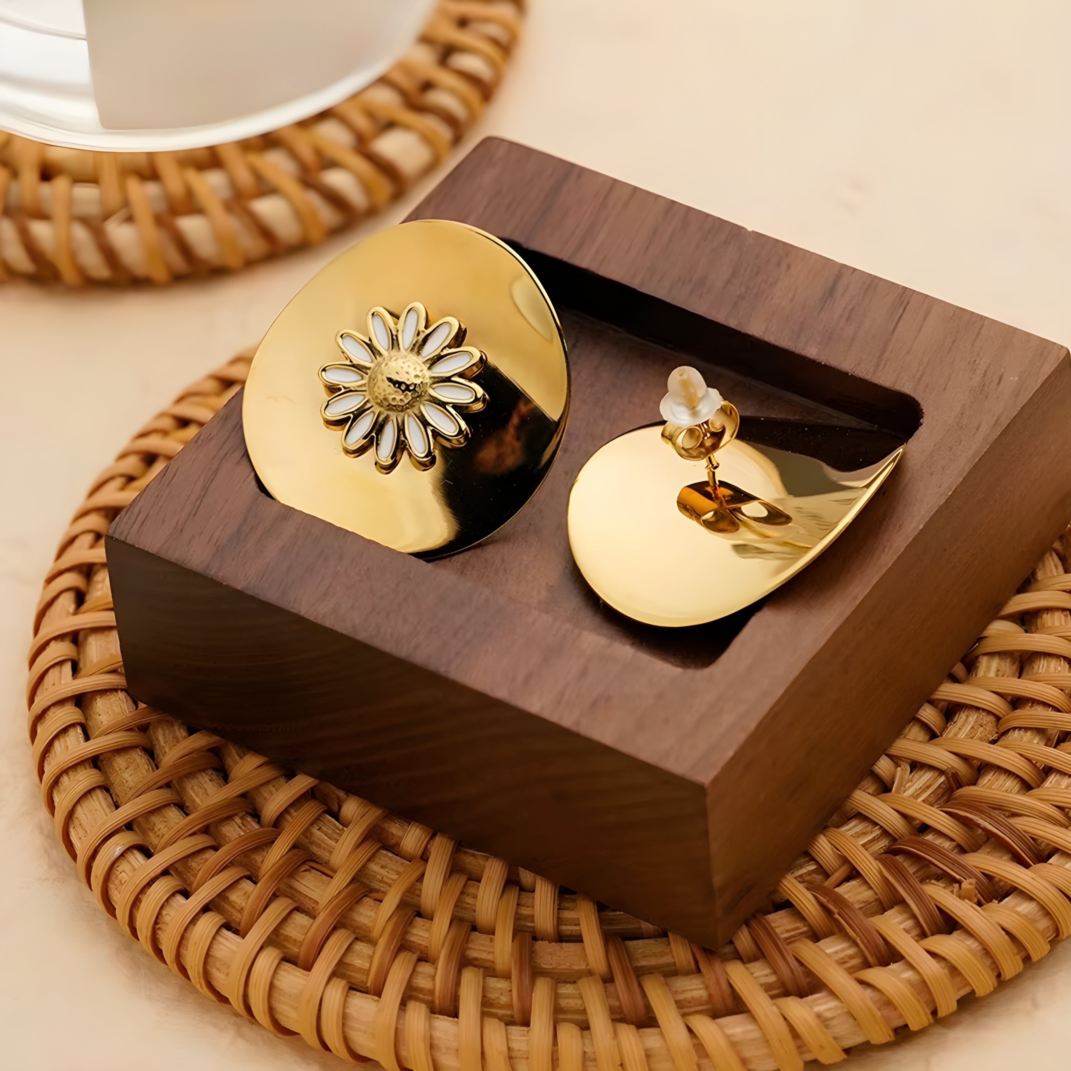 Daisy Stud Earrings