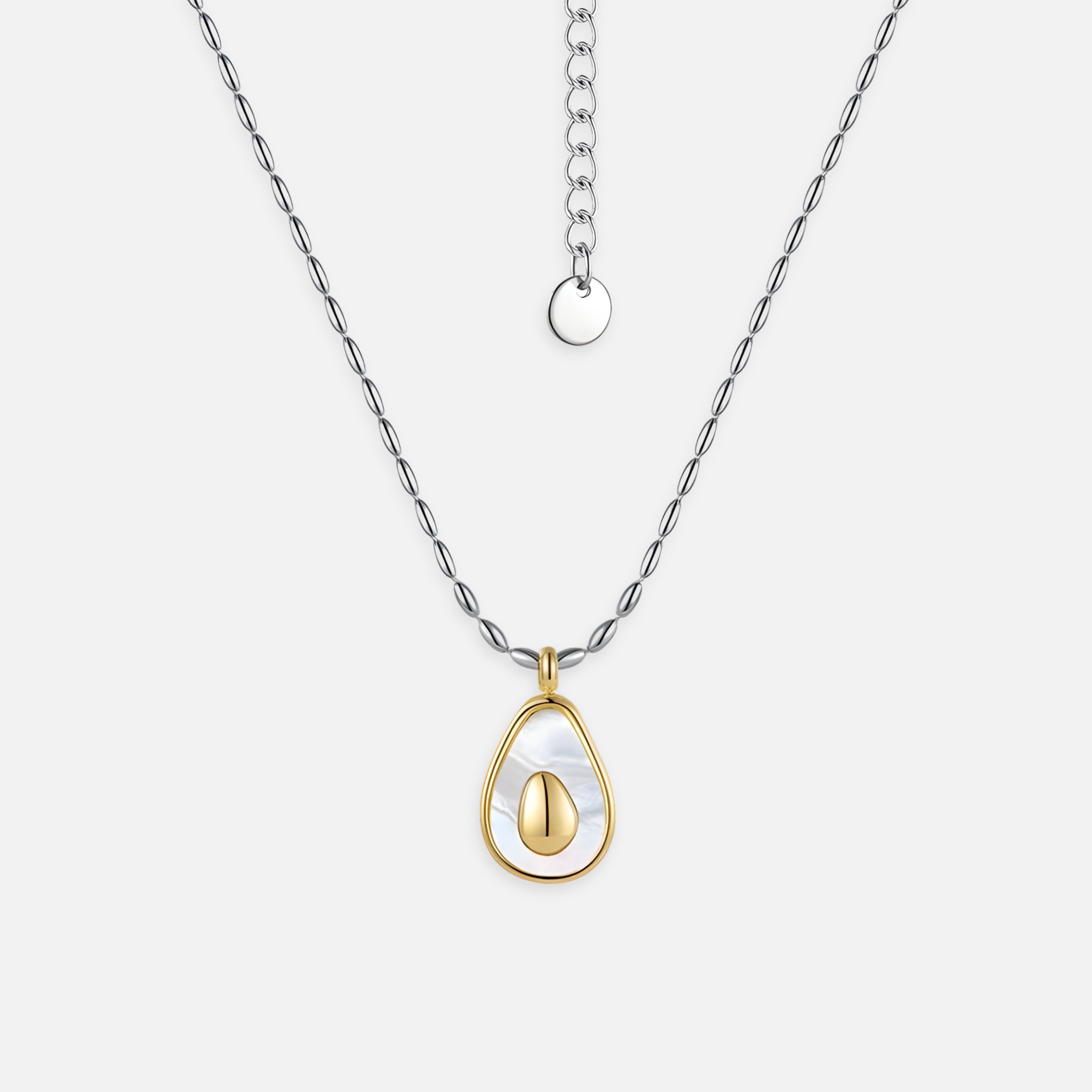 Avya Necklace