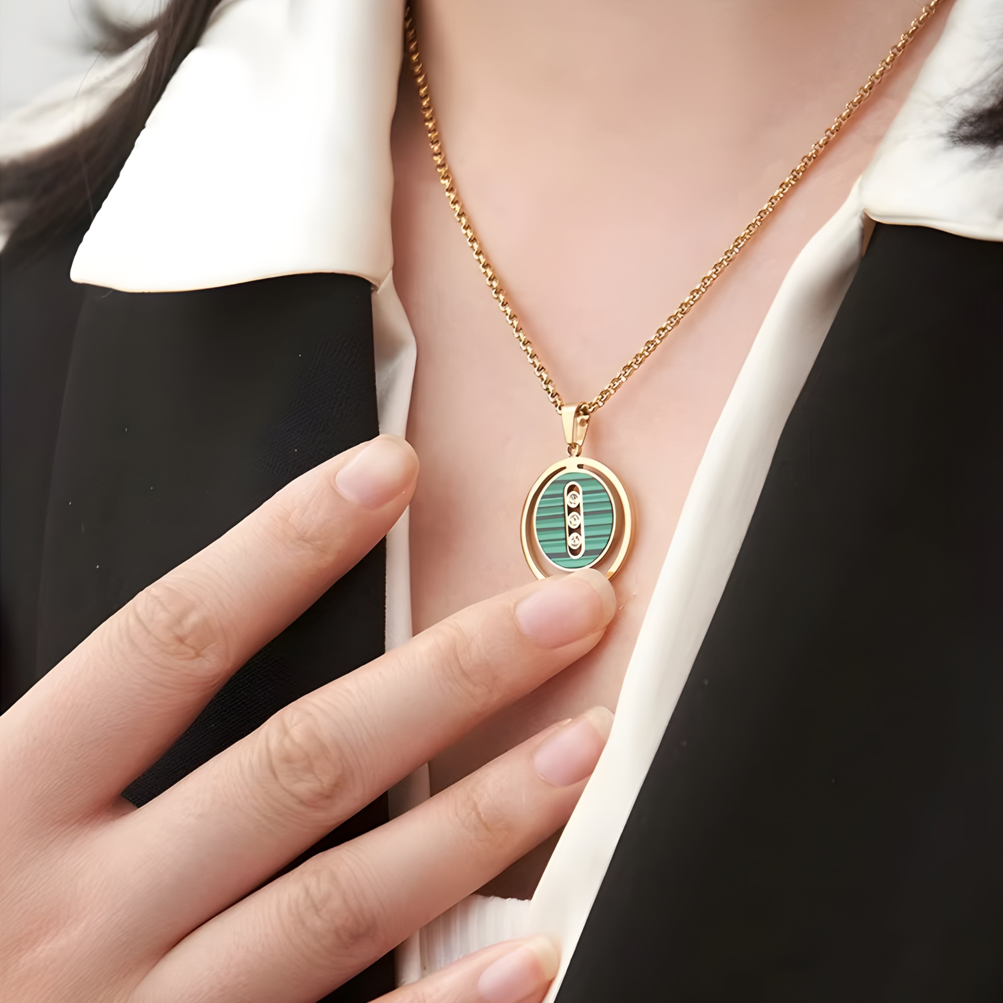 Emeraldia Necklace