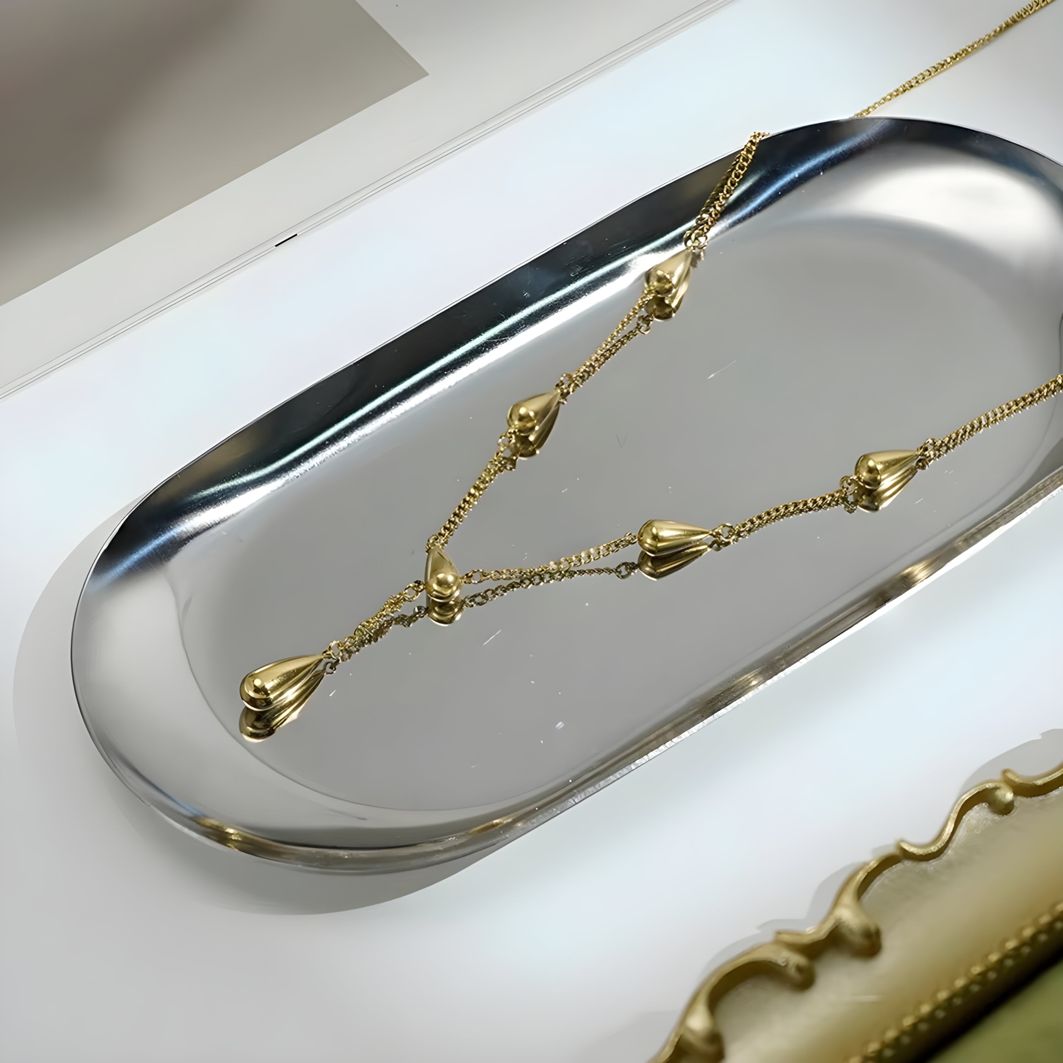Dewdrop Necklace
