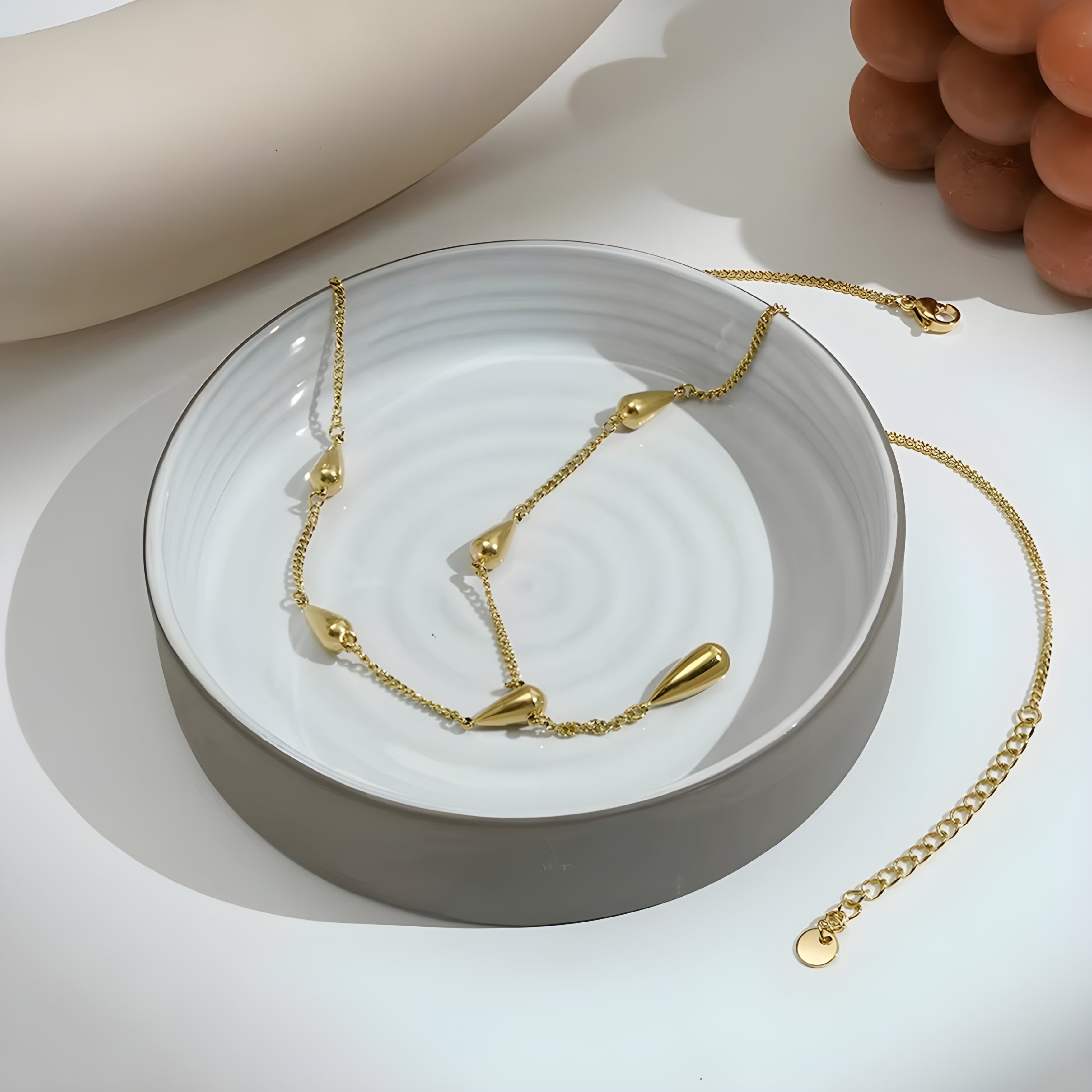 Dewdrop Necklace