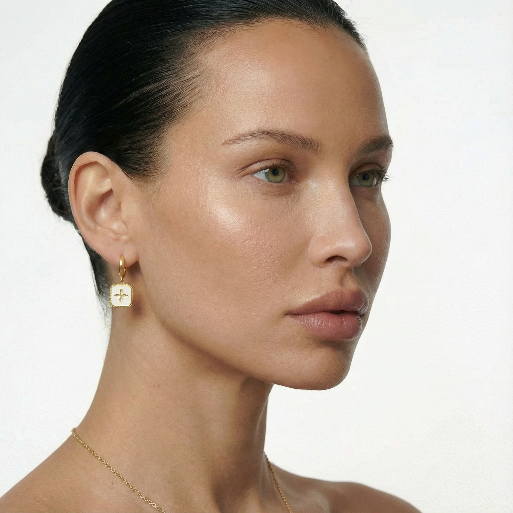 Fortune Clover Hoops