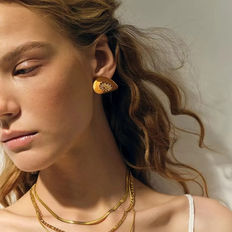 Daisy Stud Earrings